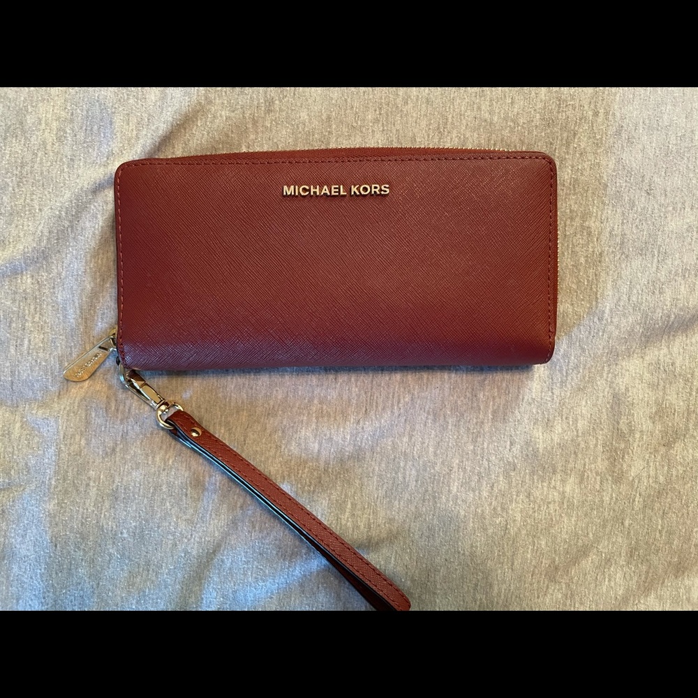 Michael Kors Wristlet Wallet